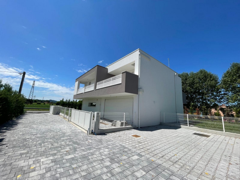 Abano Terme, quartiere San Lorenzo, proponiamo un'esclusiva villa singola in costruzione in class...