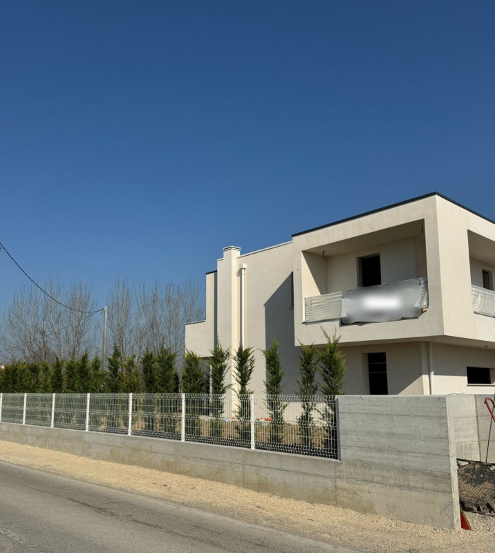 Abano Terme, quartiere San Lorenzo, proponiamo un'esclusiva villa singola in costruzione in class...