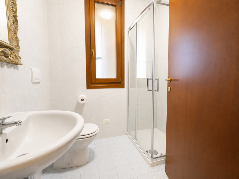 In zona Anconetta proponiamo in vendita un grazioso mini appartamento al piano terra con ampio gi...