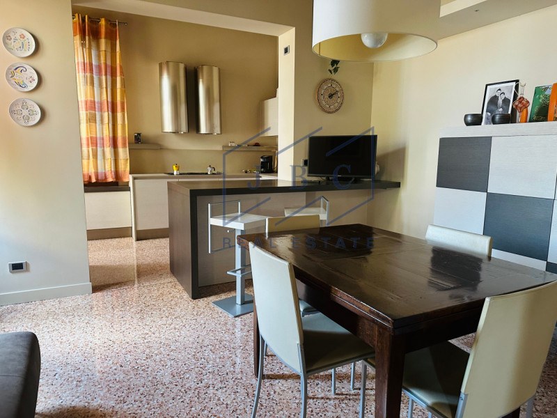 ODERZO - (TV)
All'interno di uno storico palazzo risalente ai primi anni del 1700, con vincolo a ...