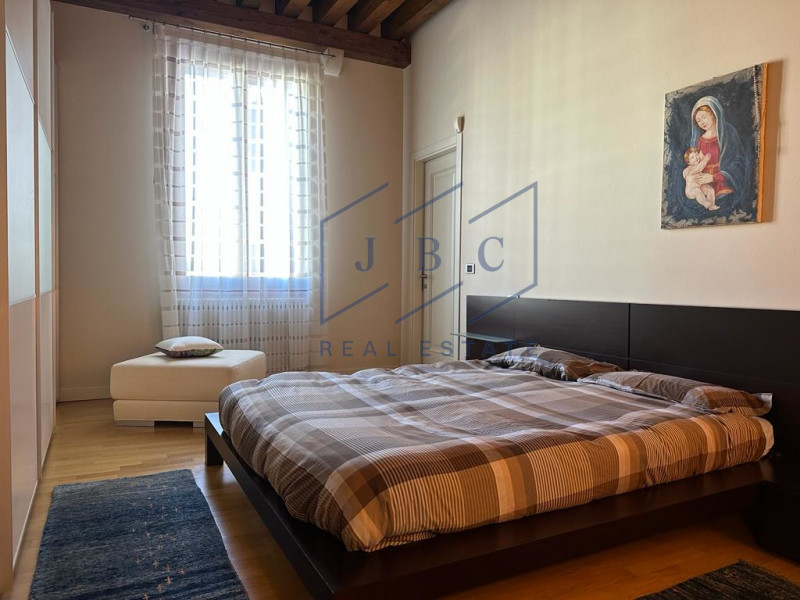 ODERZO - (TV)
All'interno di uno storico palazzo risalente ai primi anni del 1700, con vincolo a ...