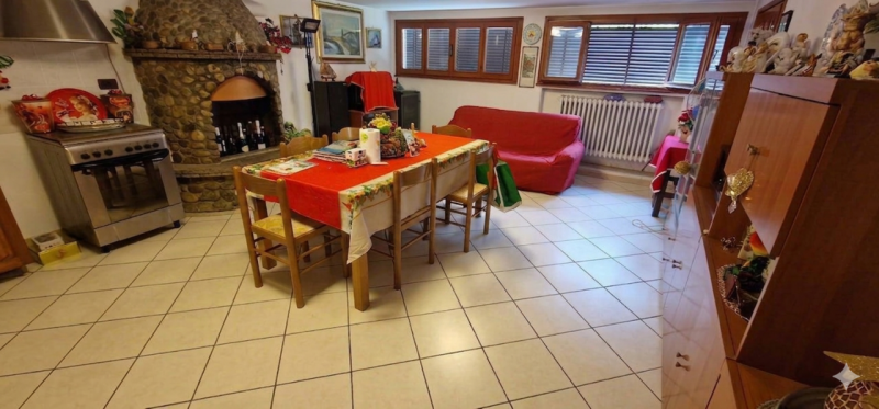 Ampia Villa Singola in Vendita a Montegrotto Terme

Scopri la tua nuova dimora nel cuore di Monte...