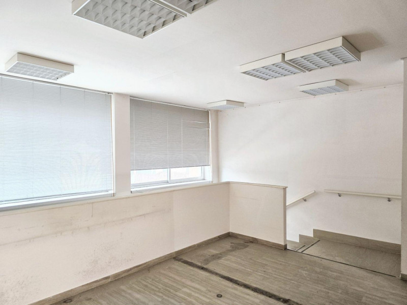 Quest’immobile viene venduto tramite asta online.
Ampia porzione ad uso uffici che si sviluppa ai...