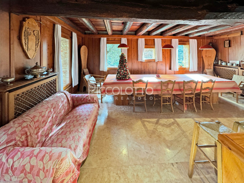 Rif. V5247 - Ad Asolo, immersa nella tranquillità dei Colli e a soli 5 minuti dal centro storico,...