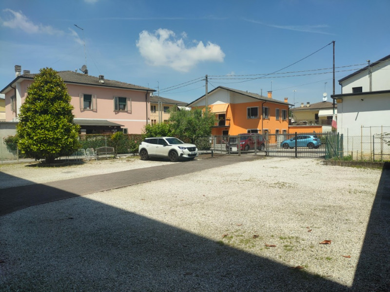 Santa Croce Bigolina. Scendere di casa e avere un parco giochi a 100 metri. Scendere di casa e av...