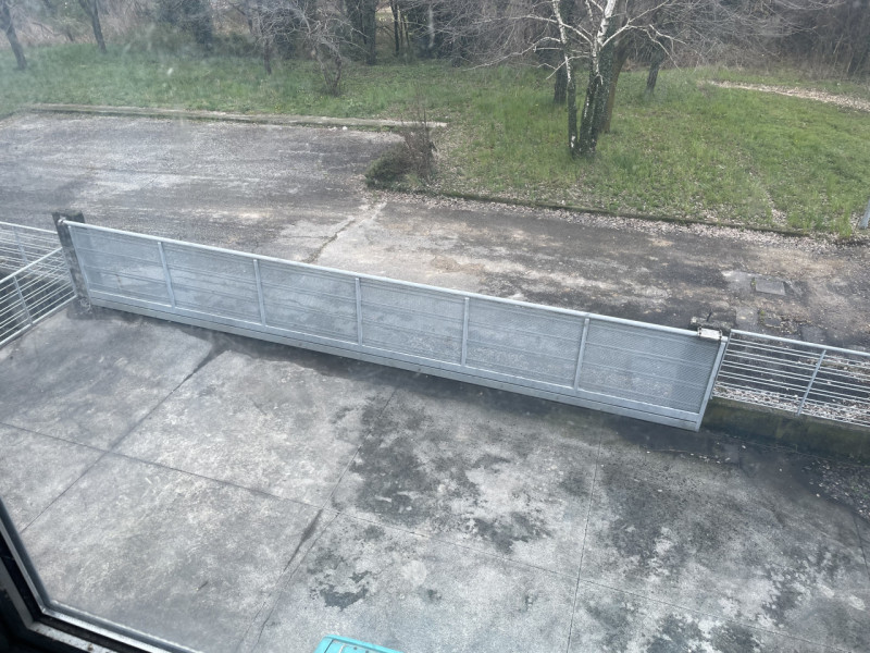 Siamo proporre in vendita, in zona industriale a Pieve del Grappa, un capannone di circa 2000 mq,...