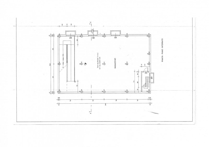 Siamo proporre in vendita, in zona industriale a Pieve del Grappa, un capannone di circa 2000 mq,...