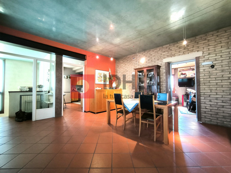 "RIFERIMENTO FPSB2 "

SAN BIAGIO DI CALLALTA - Non lontano dalla frazione di Olmi, immerso nel ve...