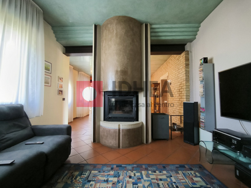 "RIFERIMENTO FPSB2 "

SAN BIAGIO DI CALLALTA - Non lontano dalla frazione di Olmi, immerso nel ve...