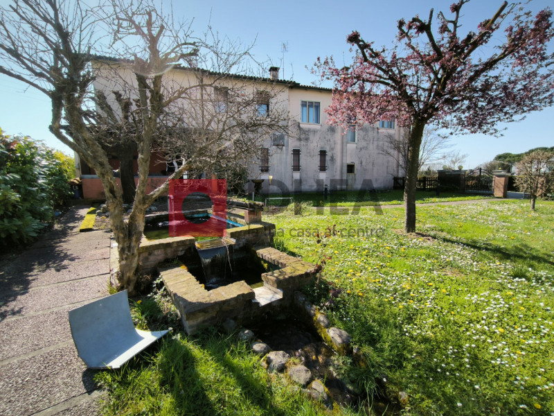 "RIFERIMENTO FPSB2 "

SAN BIAGIO DI CALLALTA - Non lontano dalla frazione di Olmi, immerso nel ve...