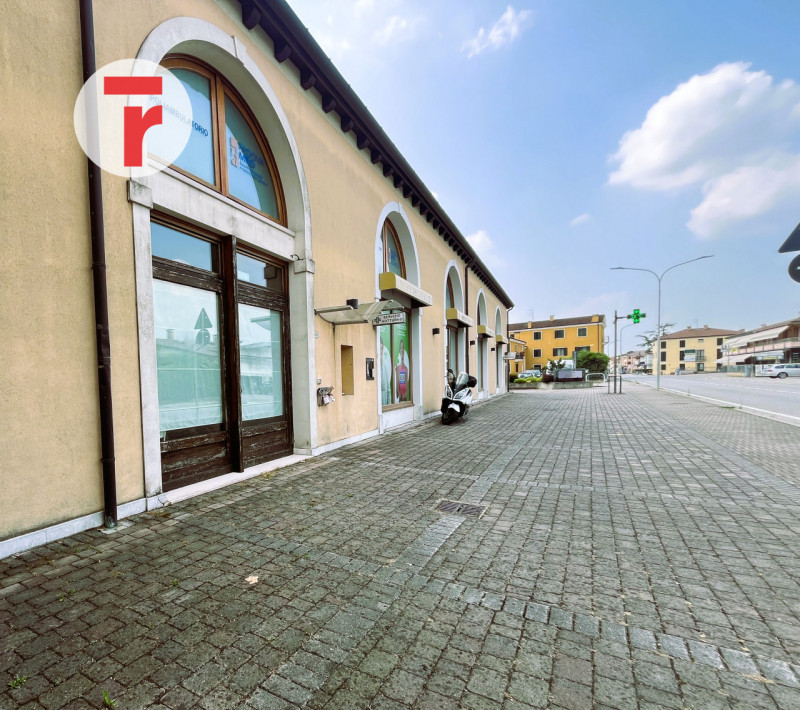 Villafranca Padovana Affitto Negozio