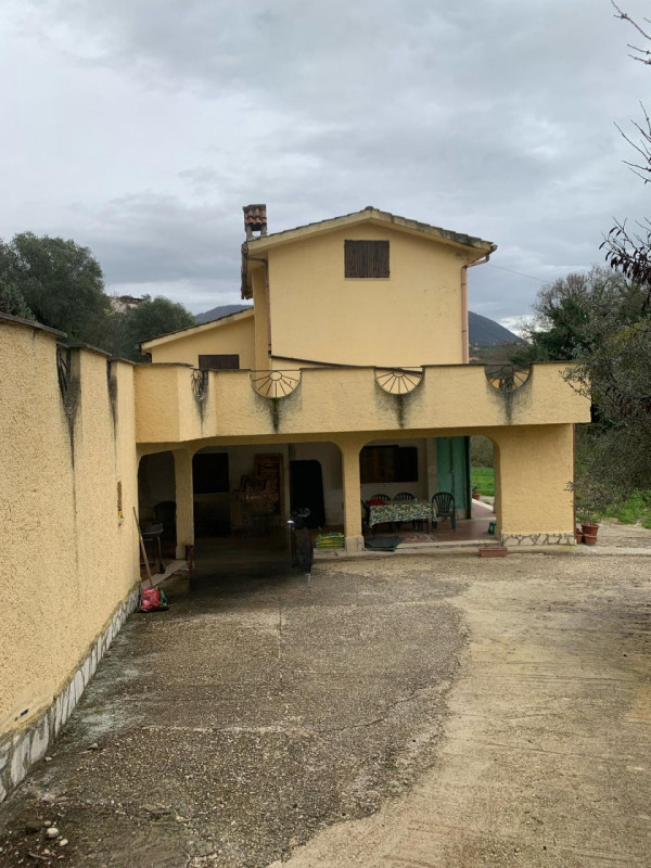 Ville e Villette in Vendita a Palombara Sabina