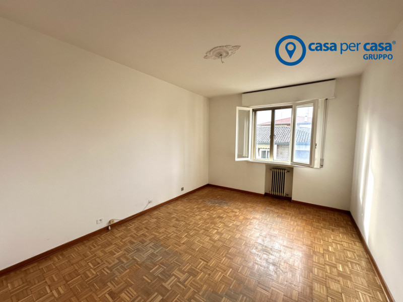 APPROVATO GRUPPO CASA PER CASA: VALUTATO, CONTROLLATO, GESTITO IN ESCLUSIVA

ZONA: Posizionato ne...