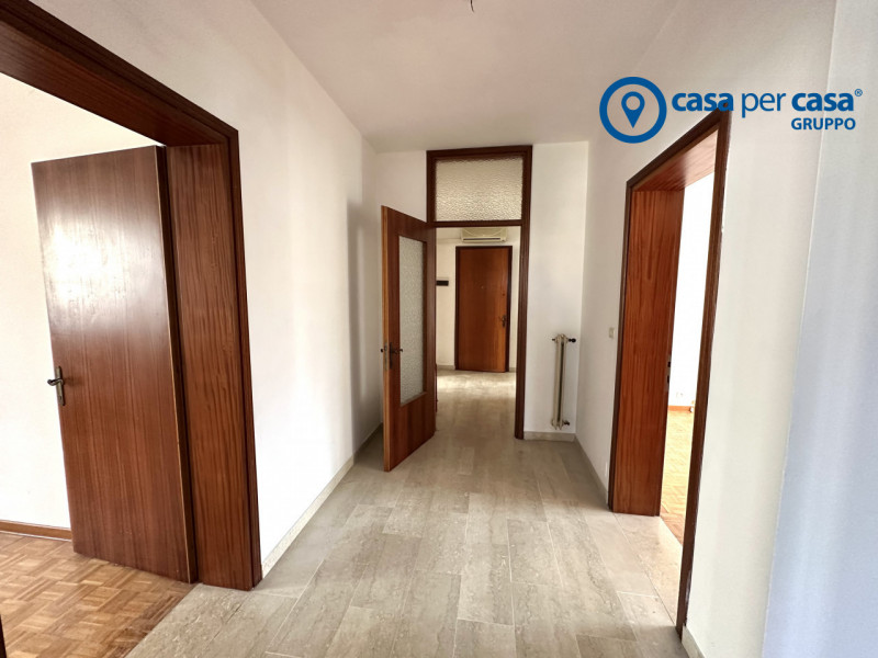 APPROVATO GRUPPO CASA PER CASA: VALUTATO, CONTROLLATO, GESTITO IN ESCLUSIVA

ZONA: Posizionato ne...