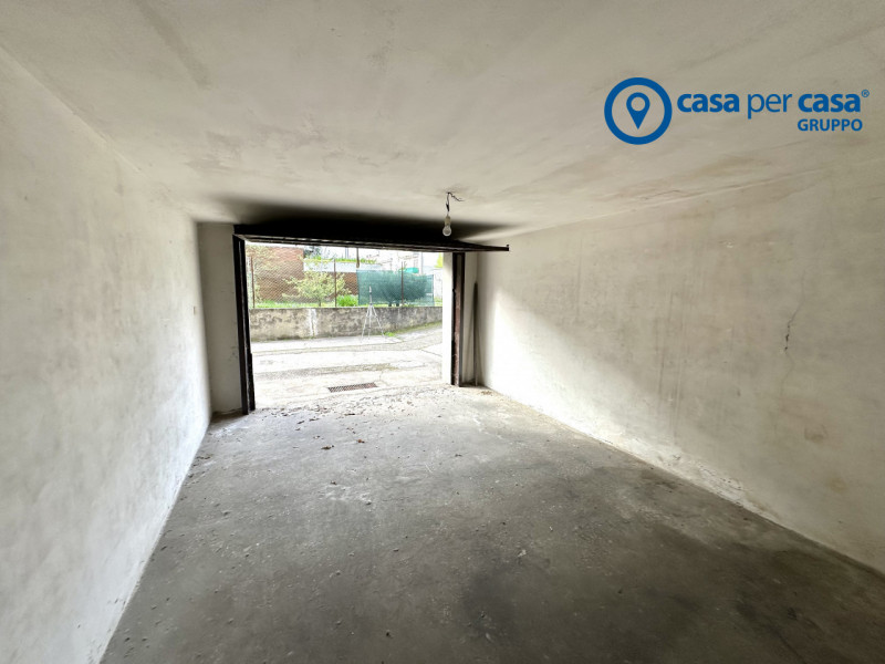 APPROVATO GRUPPO CASA PER CASA: VALUTATO, CONTROLLATO, GESTITO IN ESCLUSIVA

ZONA: Posizionato ne...