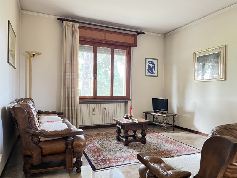 Boara Pisani (PD)

Immersa nella tranquillità della campagna di Boara Pisani, proponiamo in vendi...