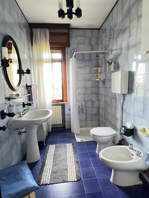 Boara Pisani (PD)

Immersa nella tranquillità della campagna di Boara Pisani, proponiamo in vendi...