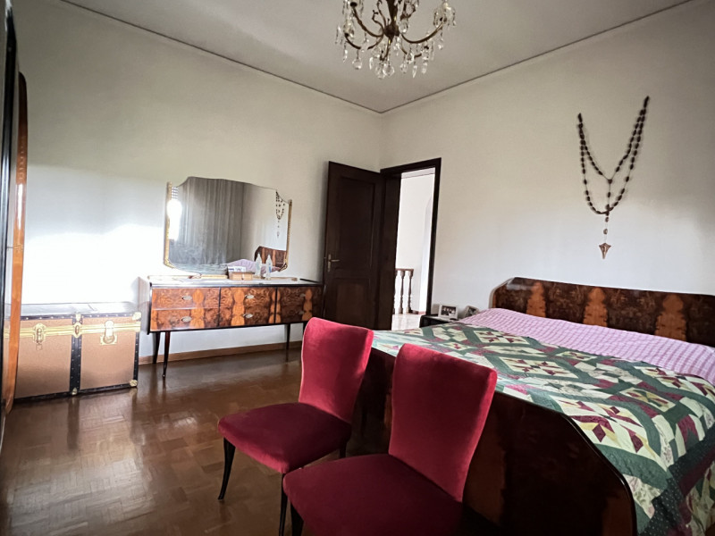 Boara Pisani (PD)

Immersa nella tranquillità della campagna di Boara Pisani, proponiamo in vendi...