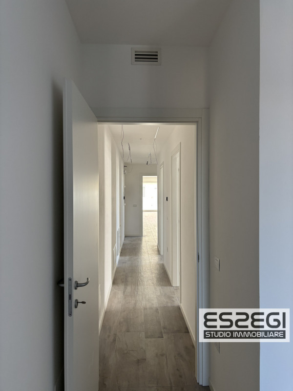 CASELLE di SELVAZZANO DENTRO: Proponiamo in vendita appartamento al secondo piano di un elegante ...