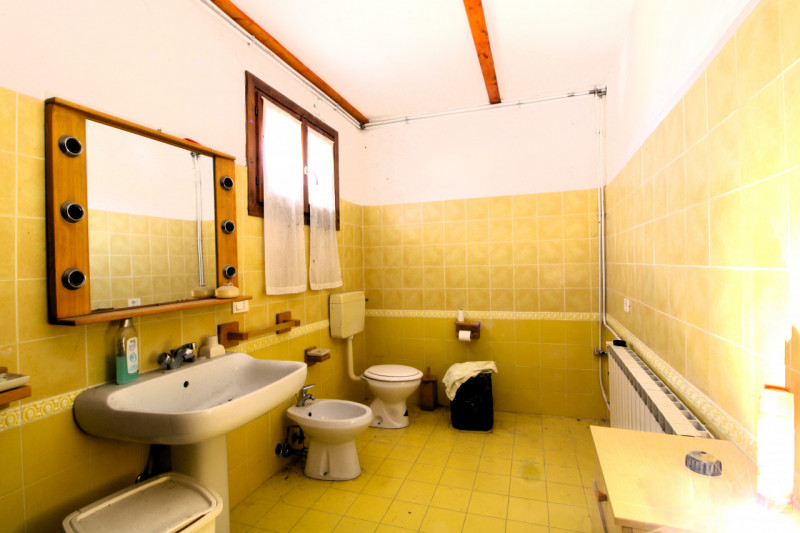 MONSELICE: rustico accostato da ristrutturare costruito ad inizio del 1900. Sviluppato su due liv...