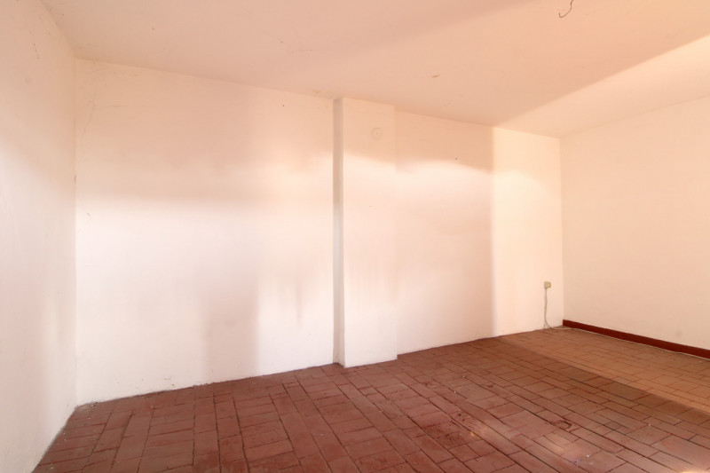 MONSELICE: rustico accostato da ristrutturare costruito ad inizio del 1900. Sviluppato su due liv...