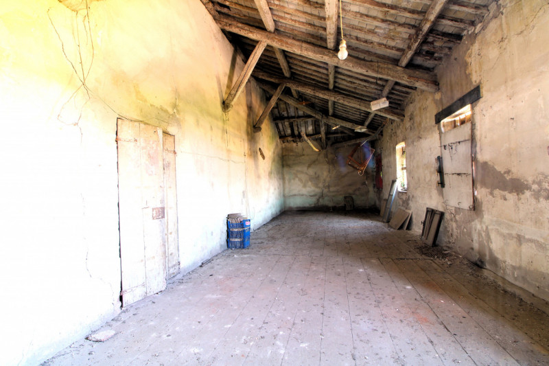 MONSELICE: rustico accostato da ristrutturare costruito ad inizio del 1900. Sviluppato su due liv...