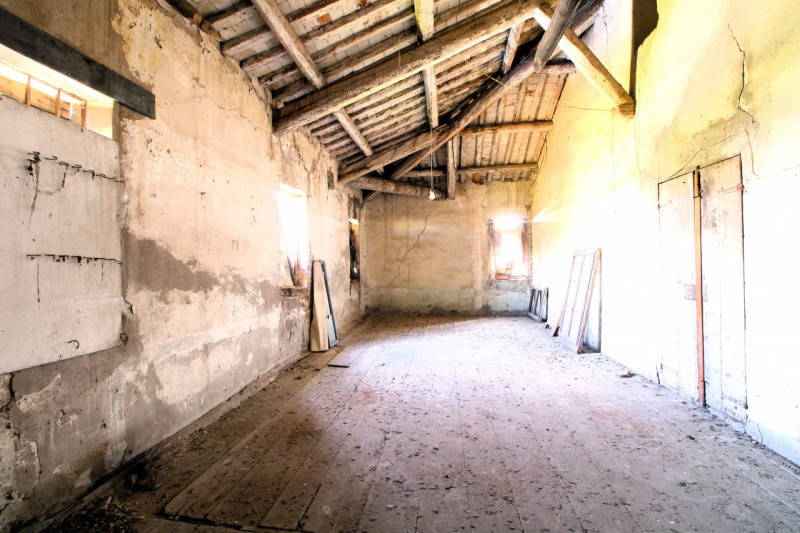 MONSELICE: rustico accostato da ristrutturare costruito ad inizio del 1900. Sviluppato su due liv...