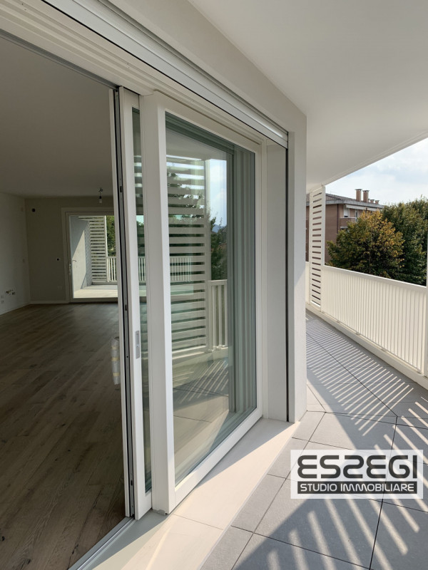 SELVAZZANO DENTRO quartiere SAN DOMENICO: Proponiamo in vendita attico al secondo ed ultimo piano...