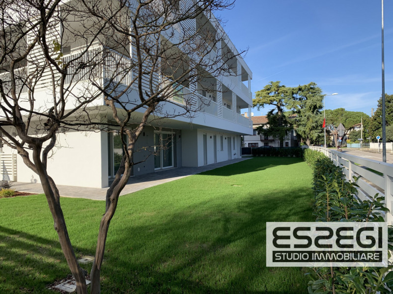 SELVAZZANO DENTRO quartiere SAN DOMENICO: Proponiamo in vendita attico al secondo ed ultimo piano...