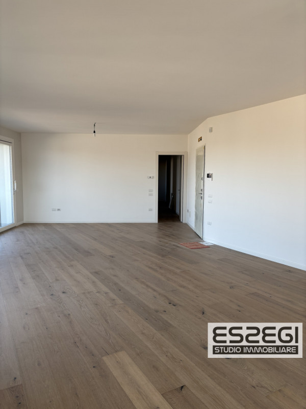 SELVAZZANO DENTRO quartiere SAN DOMENICO: Proponiamo in vendita attico al secondo ed ultimo piano...