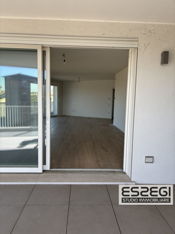 SELVAZZANO DENTRO quartiere SAN DOMENICO: Proponiamo in vendita attico al secondo ed ultimo piano...