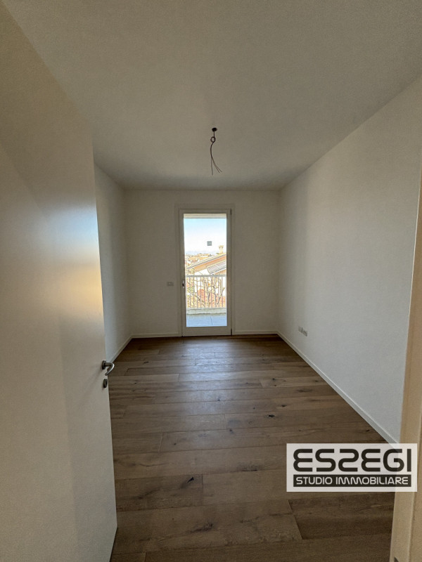 SELVAZZANO DENTRO quartiere SAN DOMENICO: Proponiamo in vendita attico al secondo ed ultimo piano...