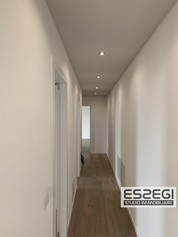 SELVAZZANO DENTRO quartiere SAN DOMENICO: Proponiamo in vendita attico al secondo ed ultimo piano...