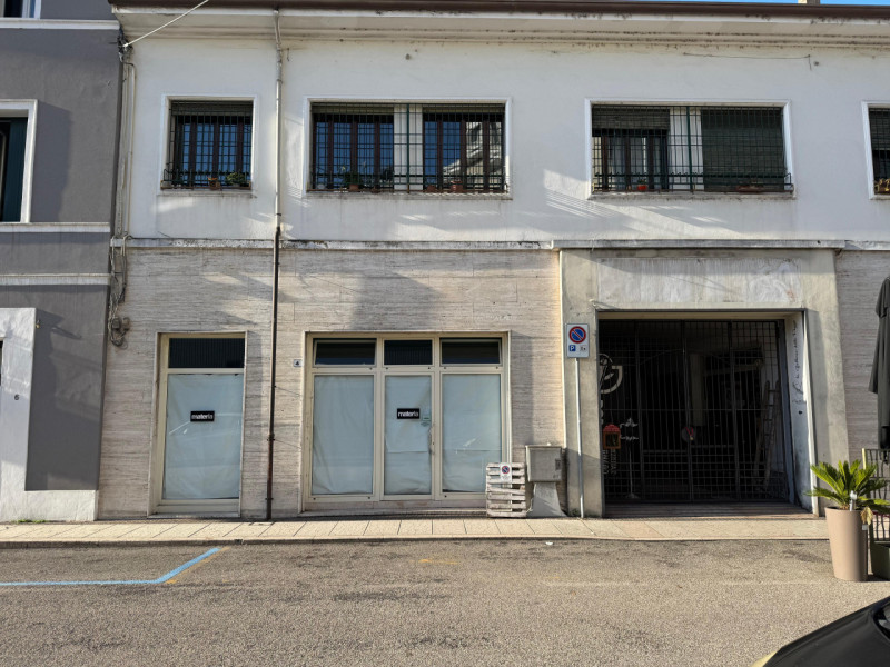 Negozi in Affitto a Legnago