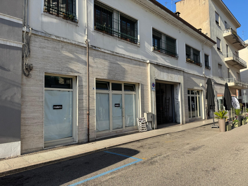 Negozi in Affitto a Legnago