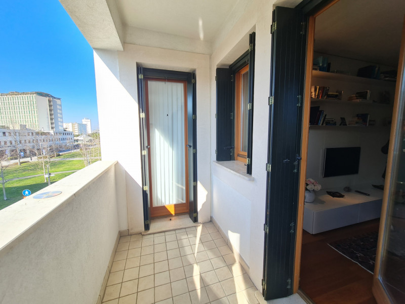 Attico esclusivo situato in una delle zone più prestigiose di Abano Terme, con una vista spettaco...