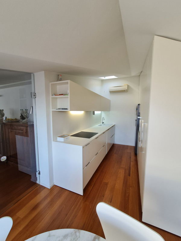 Attico esclusivo situato in una delle zone più prestigiose di Abano Terme, con una vista spettaco...