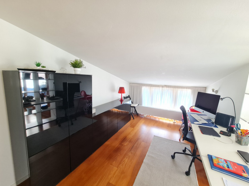 Attico esclusivo situato in una delle zone più prestigiose di Abano Terme, con una vista spettaco...