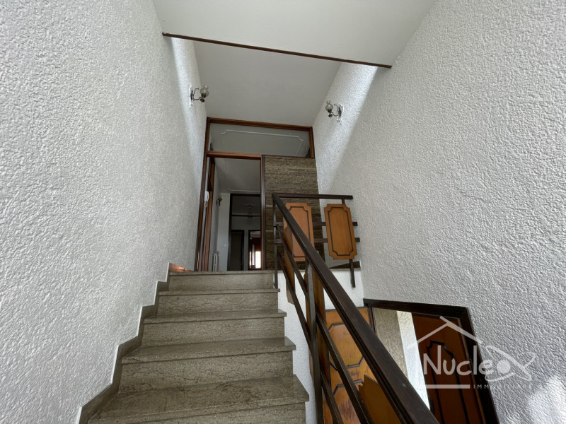 Due Carrare, in quartiere residenziale tranquillo vicino a Battaglia Terme e comodo al casello di...