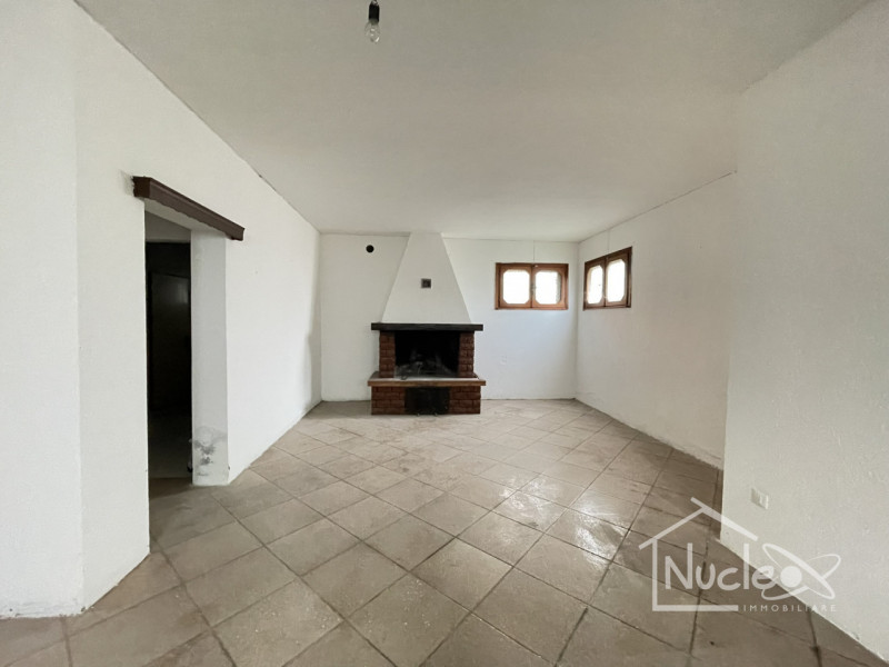 Due Carrare, in quartiere residenziale tranquillo vicino a Battaglia Terme e comodo al casello di...