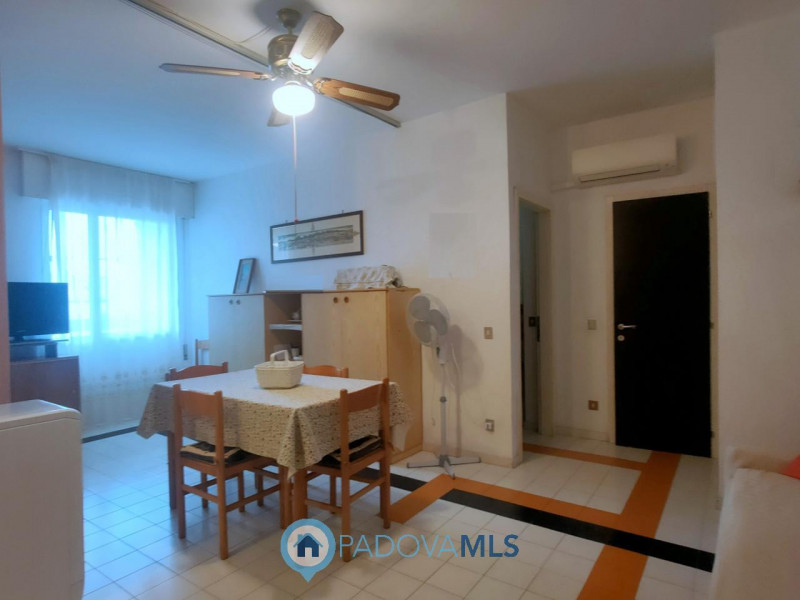 Immobile in esclusiva al Gruppo Padova MLS
CHIOGGIA - ISOLA VERDE Scopri questo affascinante appa...