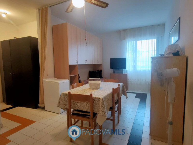 Immobile in esclusiva al Gruppo Padova MLS
CHIOGGIA - ISOLA VERDE Scopri questo affascinante appa...