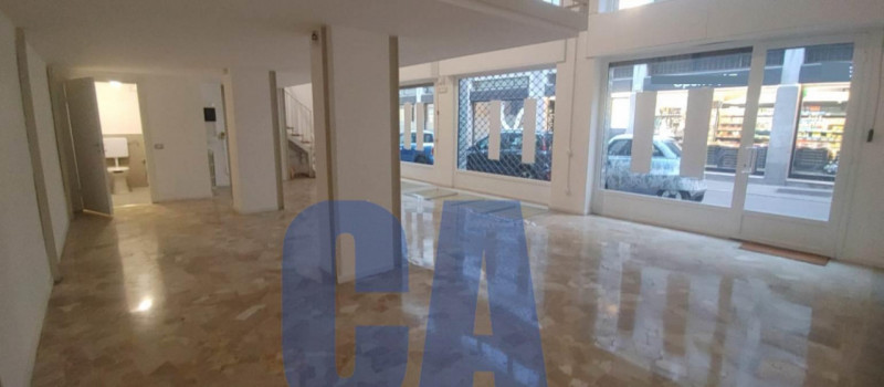 Milano Affitto Attivita commerciale showroom