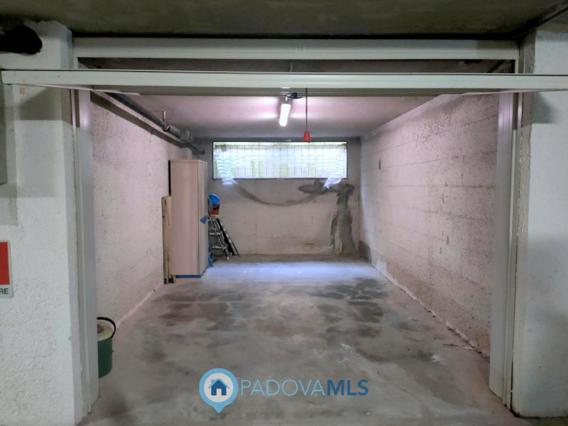 Immobile in esclusiva al Gruppo Padova MLS

CHIOGGIA - ISOLA VERDE Scopri questo affascinante app...