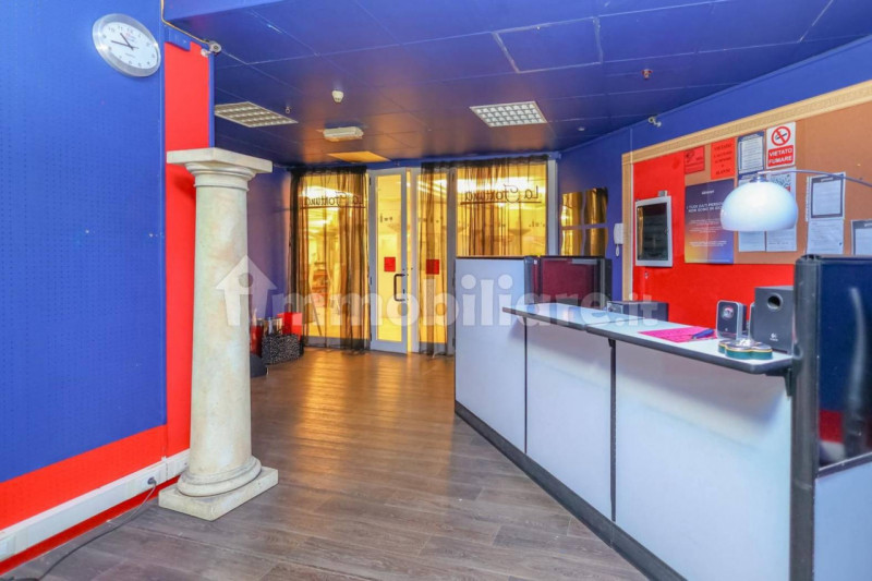 Situato nel cuore pulsante di Padova, precisamente nella storica zona della Stanga, proponiamo in...