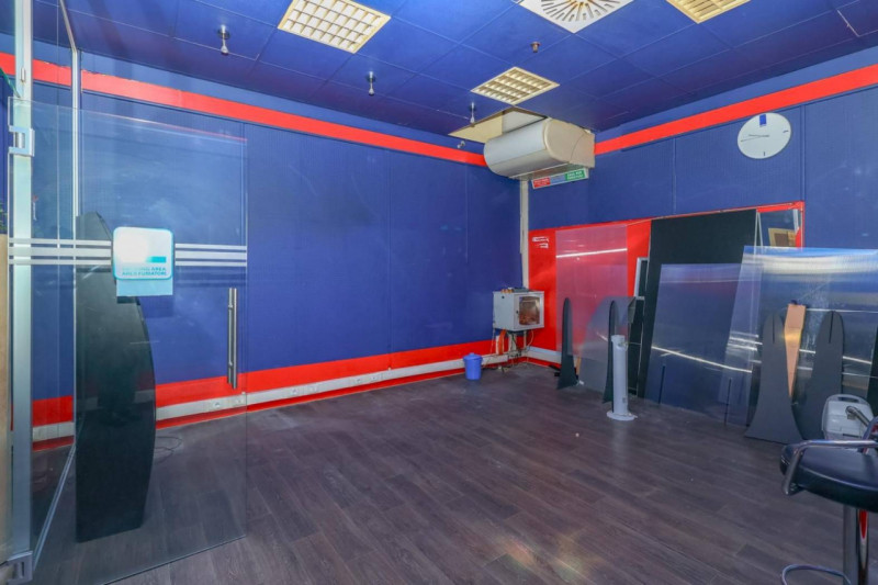 Situato nel cuore pulsante di Padova, precisamente nella storica zona della Stanga, proponiamo in...