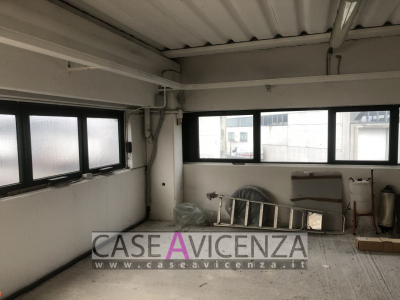 GRISIGNANO DI ZOCCO - C.E.D - IN ESCLUSIVA !!! - Nessun lavoro da fare. Proponiamo questo capanno...