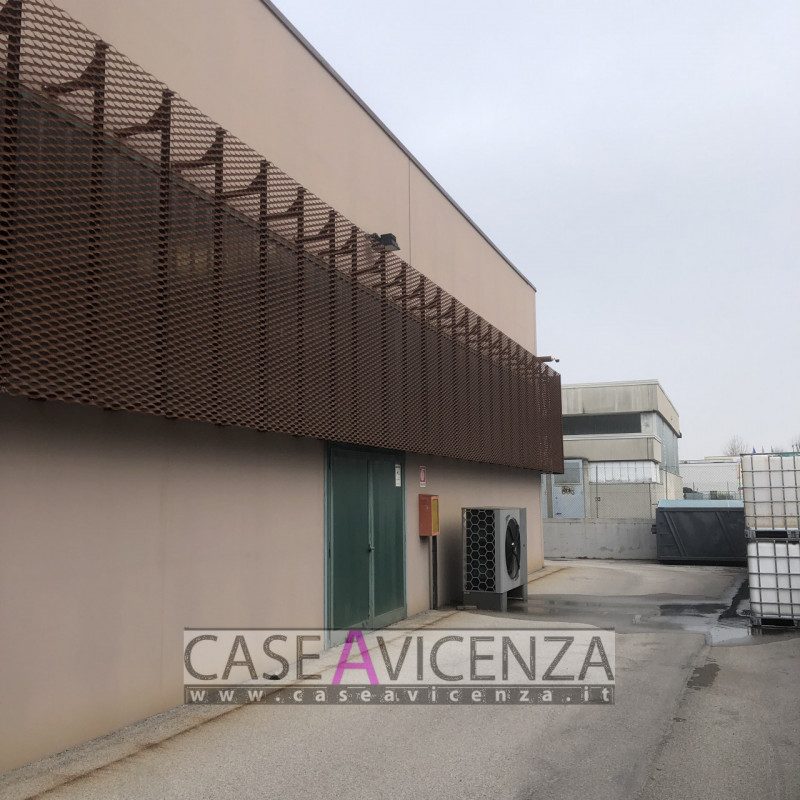 GRISIGNANO DI ZOCCO - C.E.D - IN ESCLUSIVA !!! - Nessun lavoro da fare. Proponiamo questo capanno...