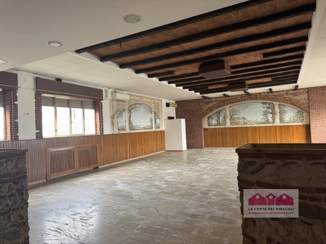 RETTORGOLE: IN ZONA DI FORTE PASSAGGIO EX PIZZERIA/TRATTORIA DI CIRCA 400MQ. RIF. VNEG2L -RICHIES...