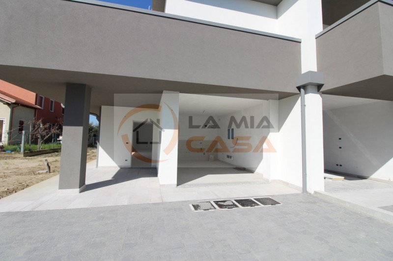 SANT'ANGELO DI PIOVE DI SACCO - In nuova lottizzazione, in zona centrale del Paese, proponiamo vi...